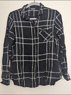 Eddie Bauer Black Button-Down Shirt with White Plaid